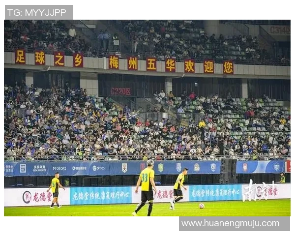 在哪里可以观看足球明星队的比赛直播和精彩瞬间