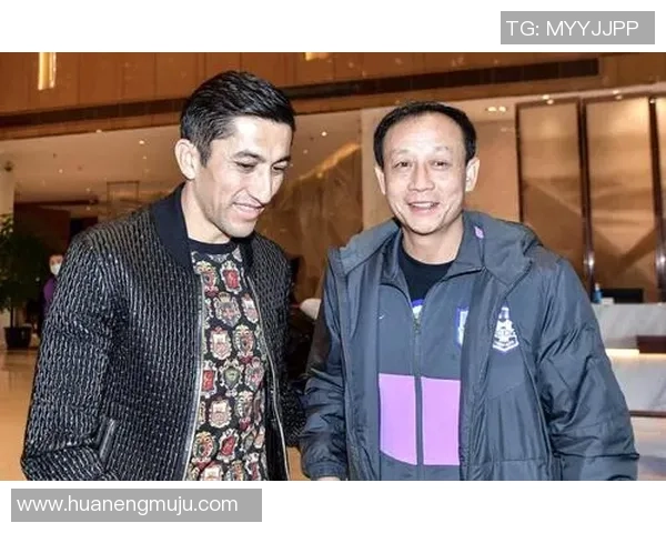 美国足球明星连麦畅聊职业生涯与未来展望引发球迷热议