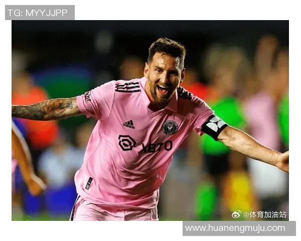 足球明星8K纸的魅力与艺术价值探讨与欣赏之旅 足球明星8K纸的魅力与艺术价值探讨与欣赏之旅